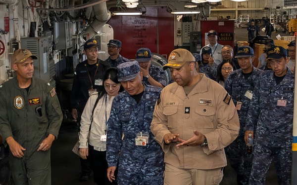 JMSDF tour USS Tripoli