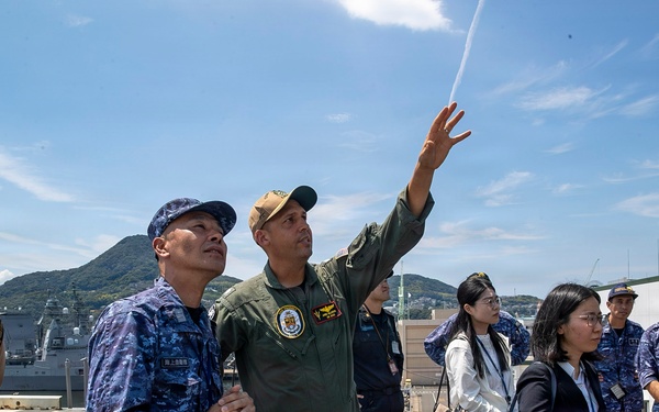 JMSDF tour USS Tripoli