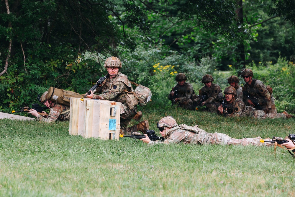 1-112th Infantry sharpens skills during inaugural bayonet challenge