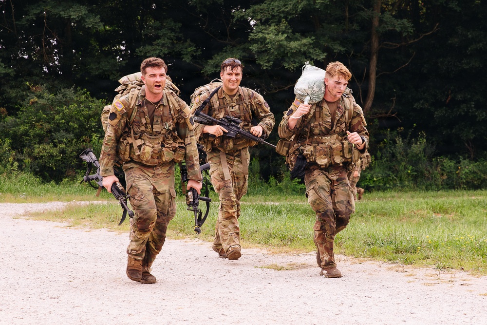 1-112th Infantry sharpens skills during inaugural bayonet challenge