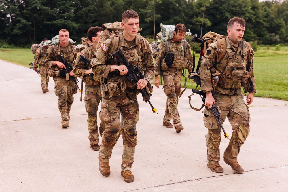 1-112th Infantry sharpens skills during inaugural Bayonet Challenge