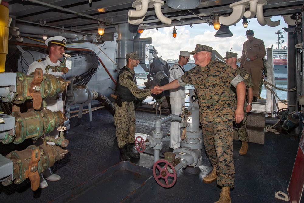 Senior National Security Legal Advisors Visit USS Nimitz (CVN 68)