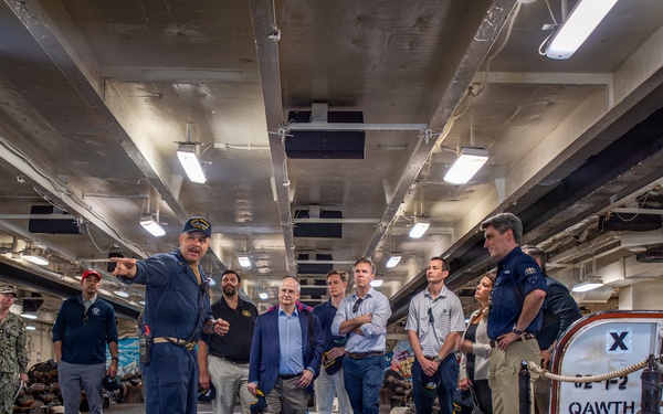 Senior National Security Legal Advisors Visit USS Nimitz (CVN 68)