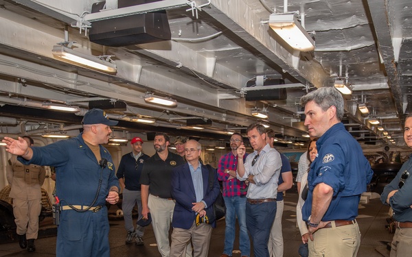 Senior National Security Legal Advisors Visit USS Nimitz (CVN 68)