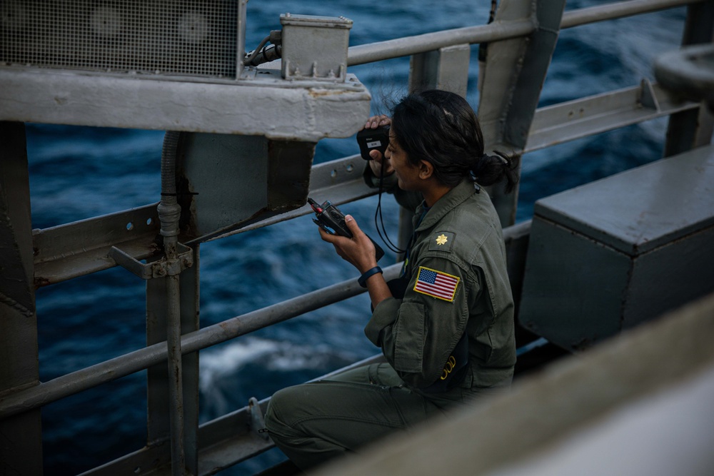 IKE conducts replenishment-at sea evolution