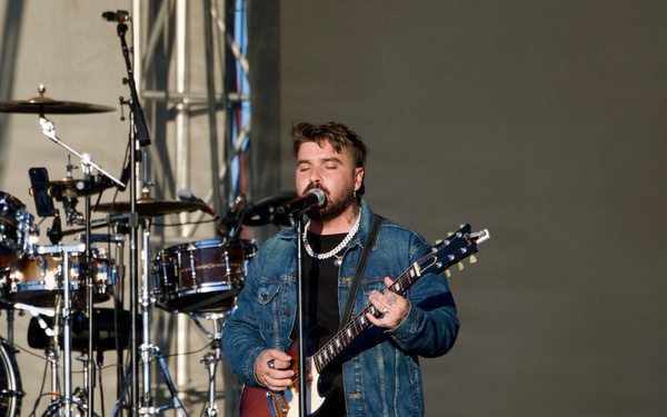Jelly Roll and Shaboozey Perform at Naval Air Station Jacksonville 2025 Operation MWR Concert