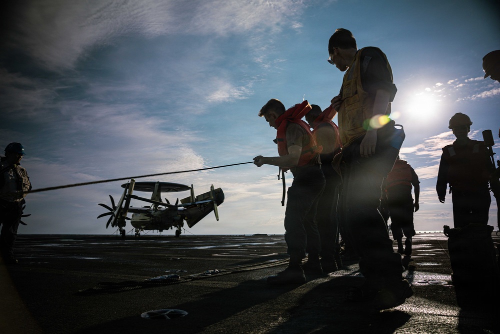 IKE conducts replenishment-at sea evolution