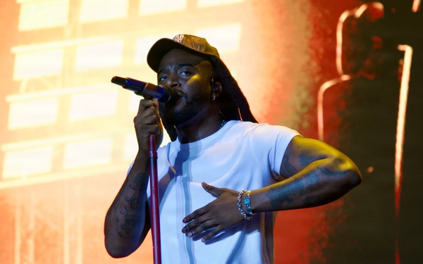 Jelly Roll and Shaboozey Perform at Naval Air Station Jacksonville 2025 Operation MWR Concert
