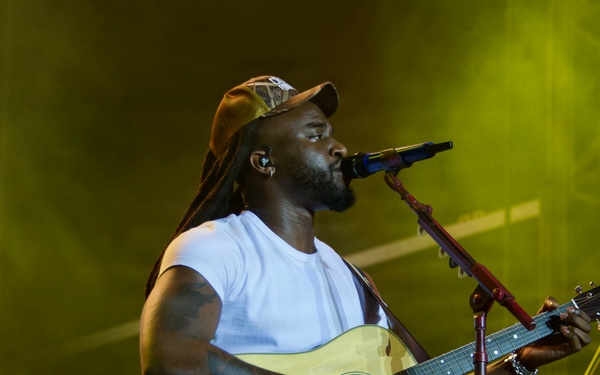Jelly Roll and Shaboozey Perform at Naval Air Station Jacksonville 2025 Operation MWR Concert