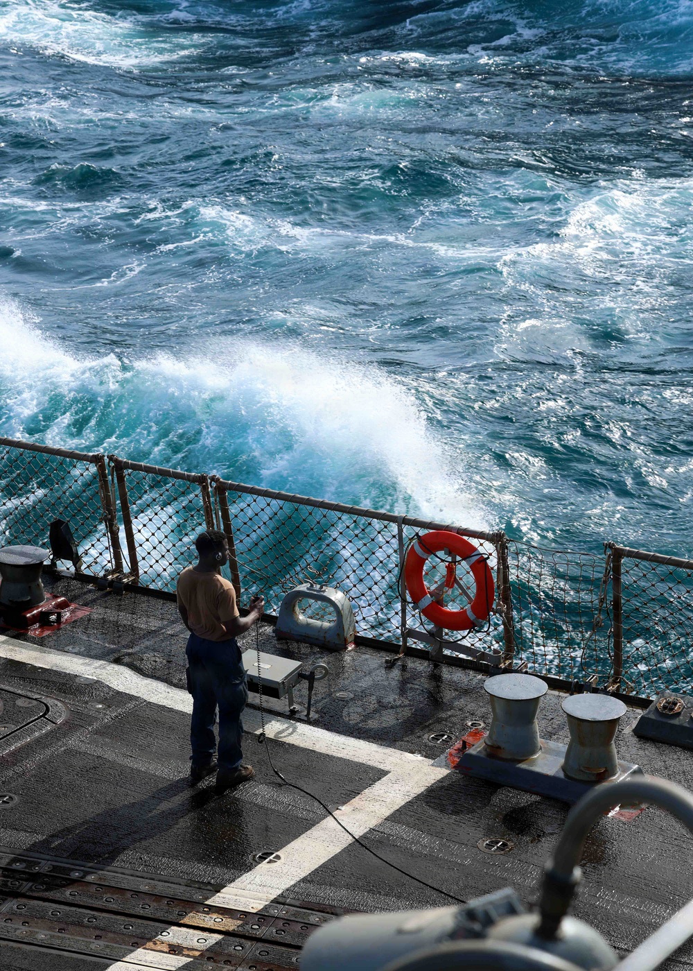 Replenishment-at-Sea Aboard USS Mason (DDG 87)