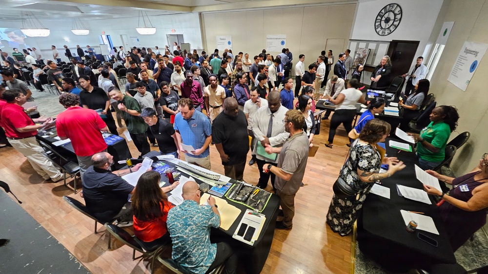 FRCSW Recruiting Event Connects San Diego Workforce with Mission Critical Opportunities