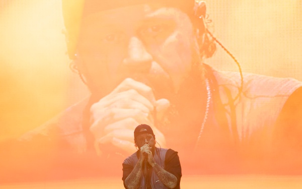 Jelly Roll and Shaboozey Perform at Naval Air Station Jacksonville 2025 Operation MWR Concert
