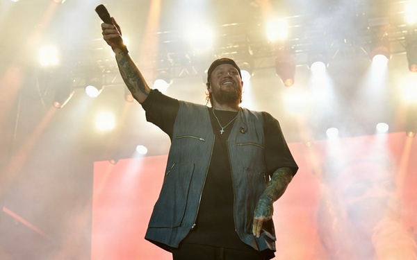 Jelly Roll and Shaboozey Perform at Naval Air Station Jacksonville 2025 Operation MWR Concert
