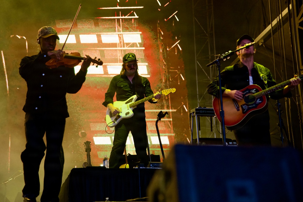 Jelly Roll and Shaboozey Perform at Naval Air Station Jacksonville 2025 Operation MWR Concert