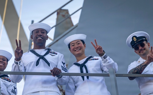 USS Jason Dunham (DDG 109) Departs from Naval Station Mayport for Scheduled Deployment