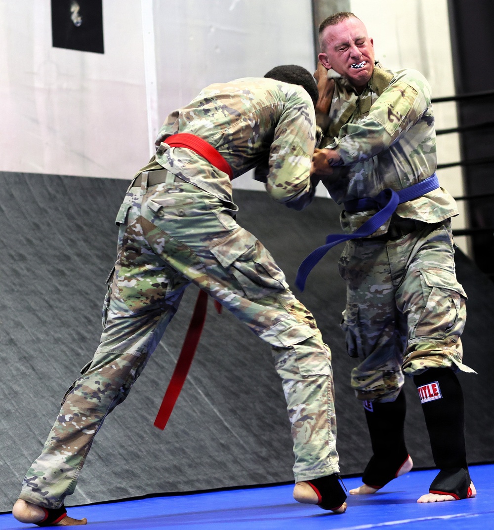 Grit, Courage and Resilience Define Illinois Army National Guard Combatives Champions