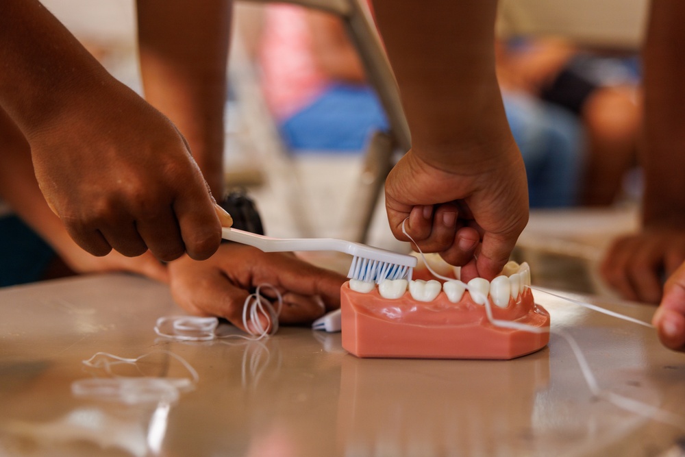 Koa Moana 26: U.S. Navy Sailors with 1st MLG teach local students dental care
