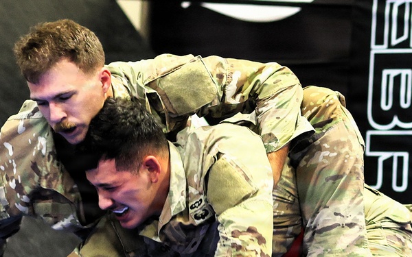 Grit, Courage and Resilience Define Illinois Army National Guard Combatives Champions