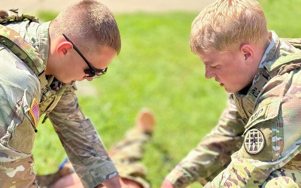 Munson builds readiness through combat lifesaver training