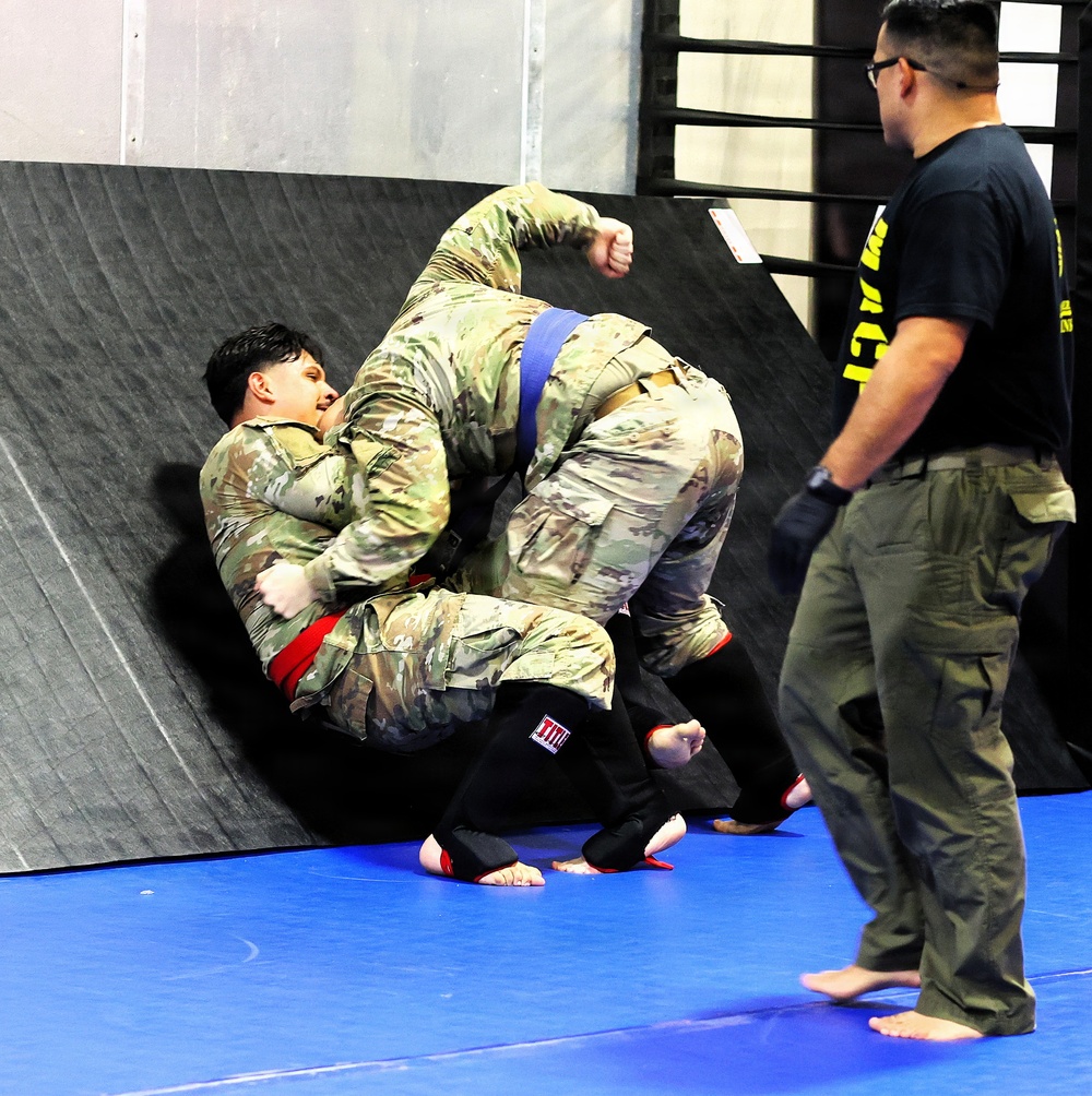 Grit, Courage and Resilience Define Illinois Army National Guard Combatives Champions