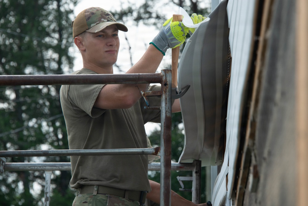 Civil Engineering Airmen work and strengthen ties with Royal Canadian Air Force