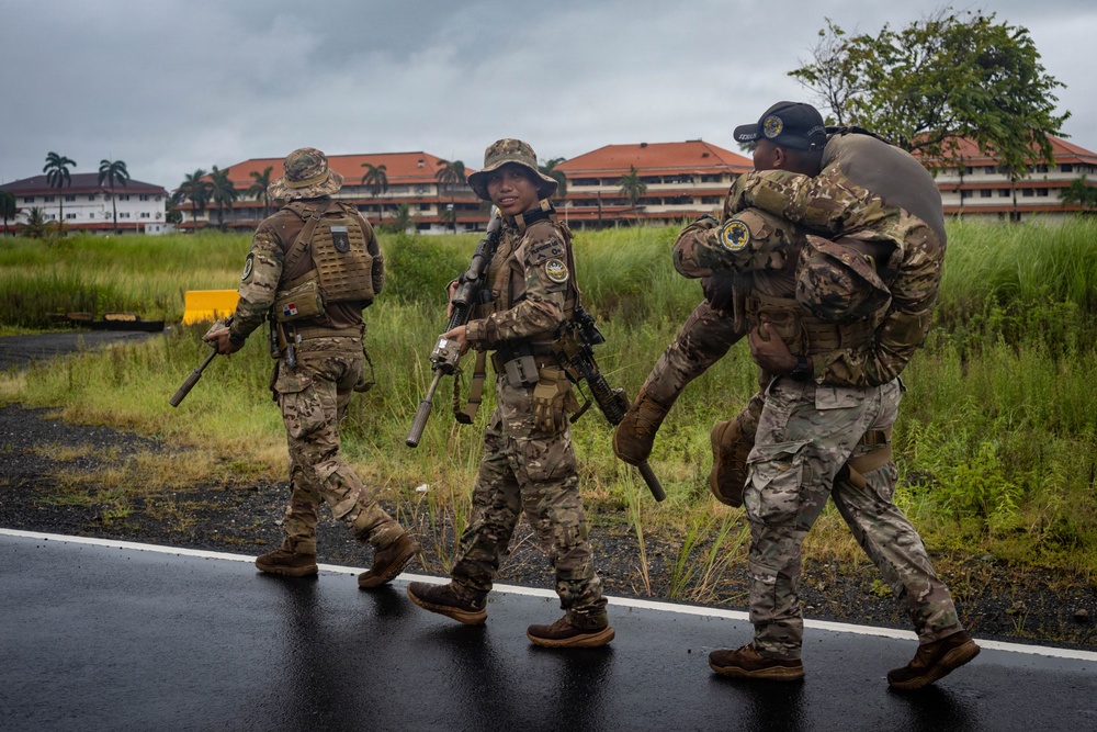 LCF-24: V32 Training with Panamanian Marines