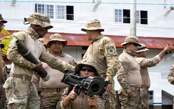 LCF-24: V32 Training with Panamanian Marines