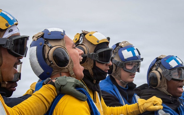 USS Carl Vinson (CVN 70) conducts firefighting and mass casualty drill
