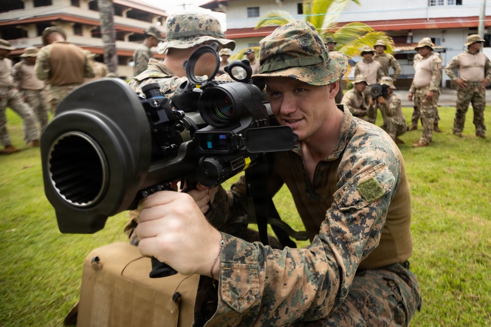LCF-24: V32 Training with Panamanian Marines