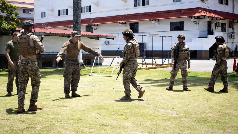 LCF-24: V32 Training with Panamanian Marines