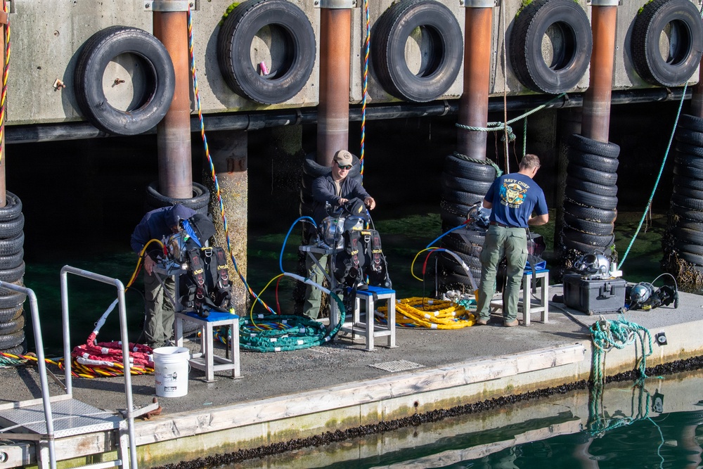 UCT One conducts Dive and Salvage Operations during Northern Viking 2026