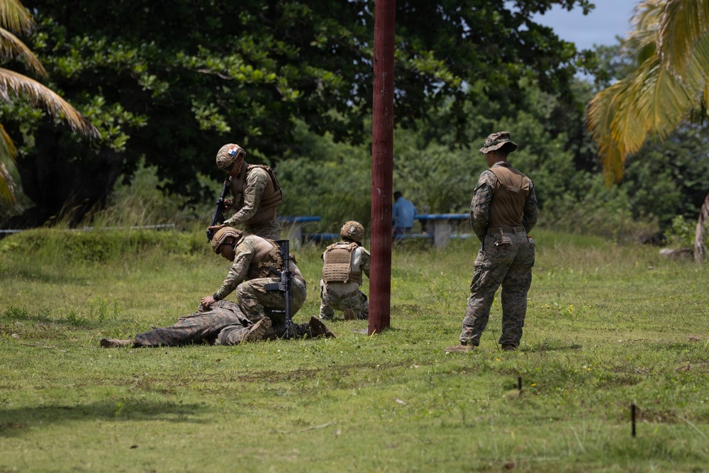 LCF-24: V32 Training with Panamanian Marines