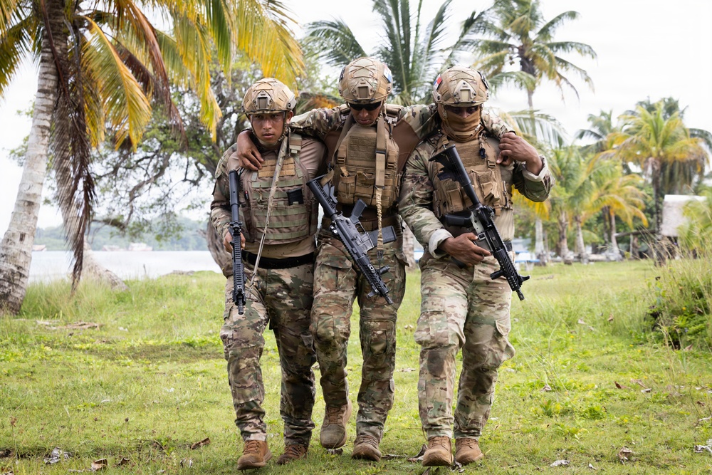 LCF-24: V32 Training with Panamanian Marines