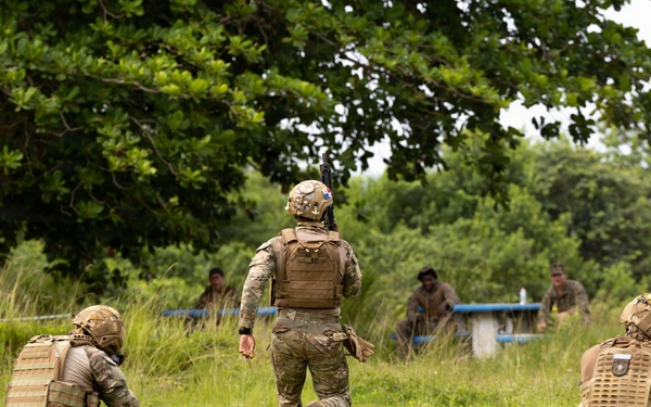 LCF-24: V32 Training with Panamanian Marines