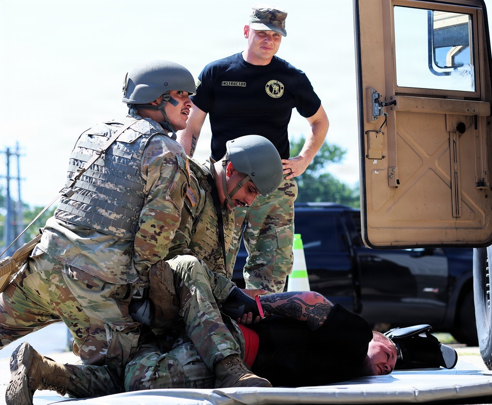 Vehicle Extraction Event Offers Realistic Training during Illinois Army National Guard TAG Combatives Competition