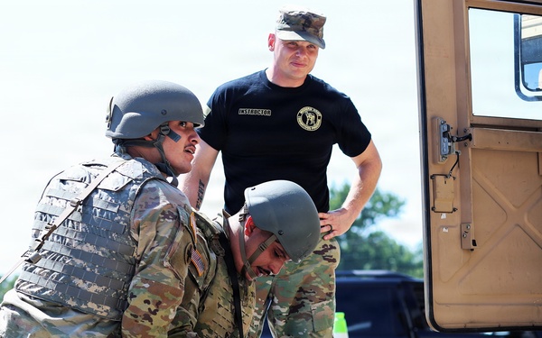 Vehicle Extraction Event Offers Realistic Training during Illinois Army National Guard TAG Combatives Competition