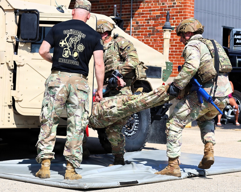 Vehicle Extraction Event Offers Realistic Training during Illinois Army National Guard TAG Combatives Competition