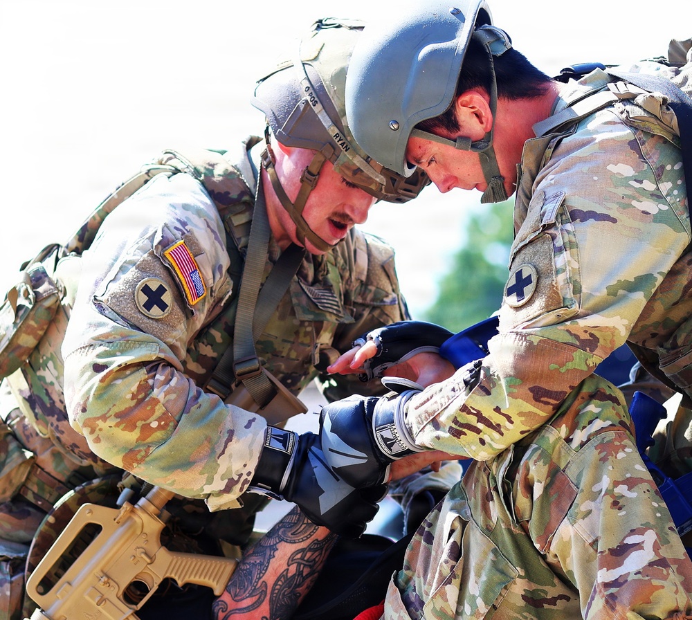Vehicle Extraction Event Offers Realistic Training during Illinois Army National Guard TAG Combatives Competition