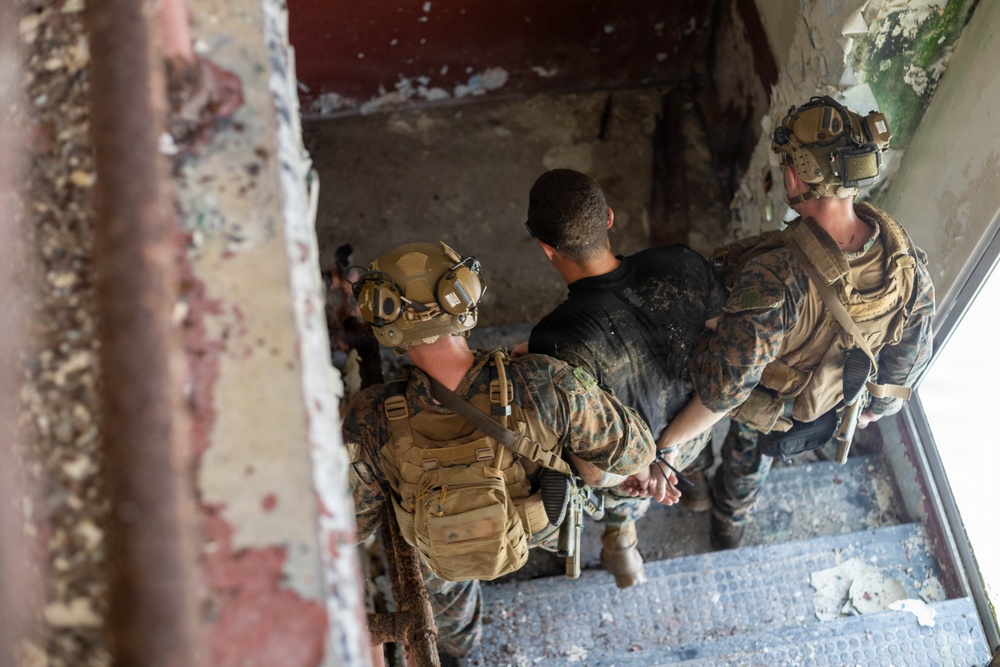 LCF-24: V32 CQB Raids Rehearsals
