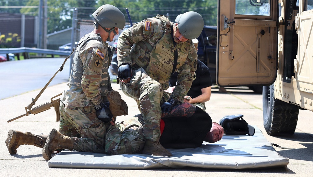 Vehicle Extraction Event Offers Realistic Training during Illinois Army National Guard TAG Combatives Competition