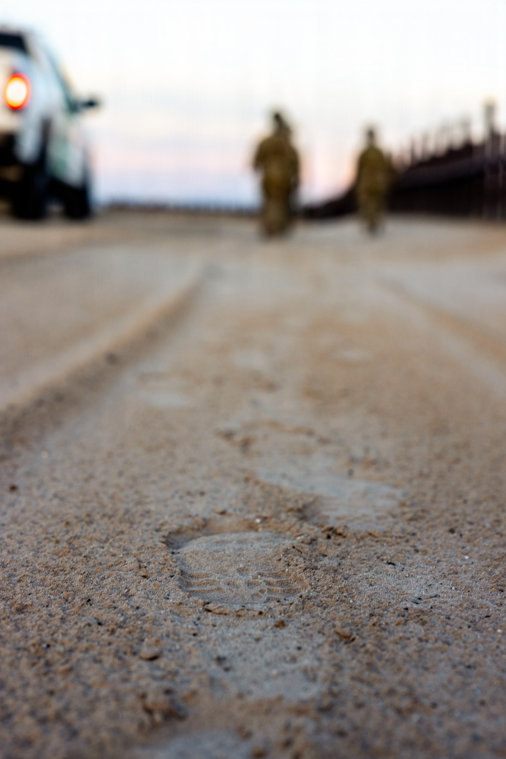 JTF-SB Soldiers and Border Patrol agents conduct joint patrol