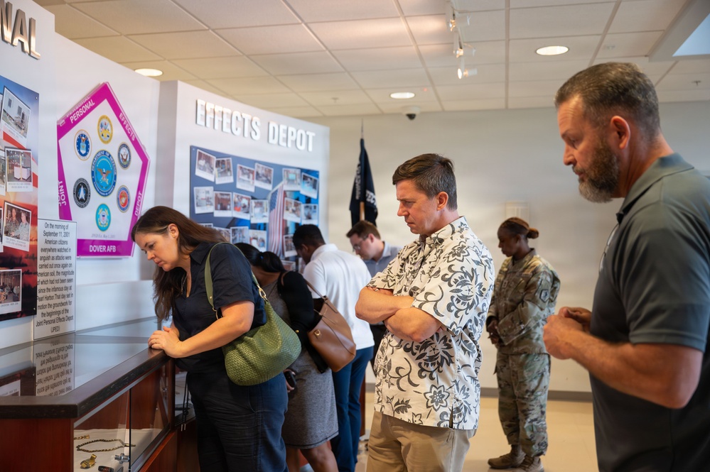 Congressional staffers visit Dover AFB
