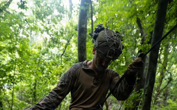 LCF-24: By Fire and Close Combat, V32 Rappelling