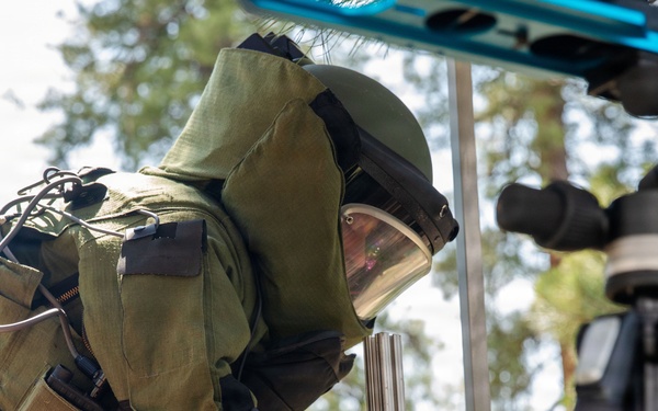 National Guard EOD Technicians Increase Force Readiness Through Team Leader Training