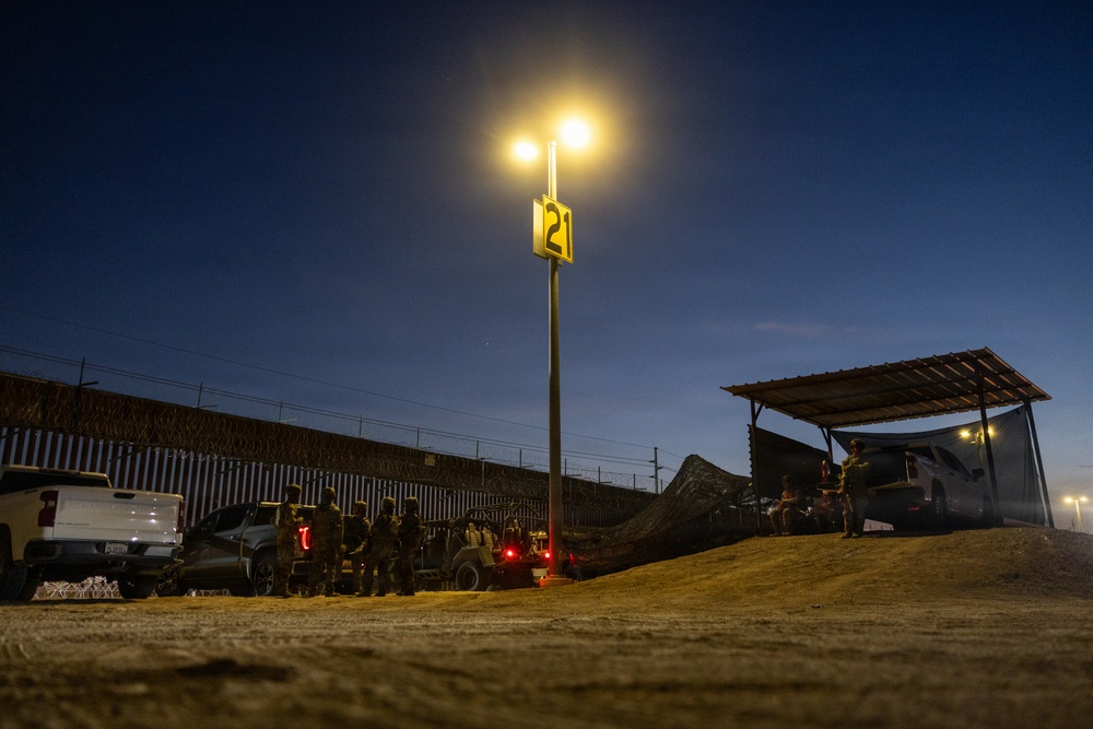 JTF-SB Soldiers and Border Patrol agents conduct night patrol operations