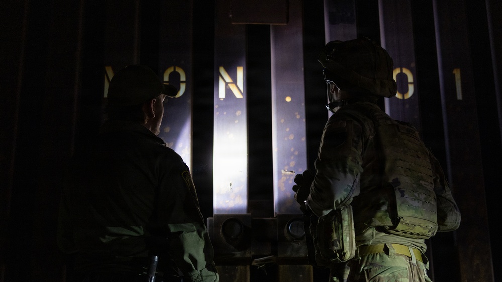 JTF-SB Soldiers and Border Patrol agents conduct night patrol operations