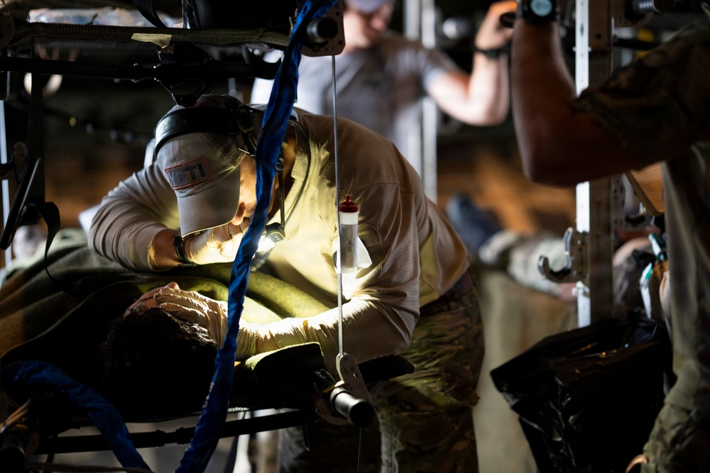 Pararescuemen conduct in-flight medical training