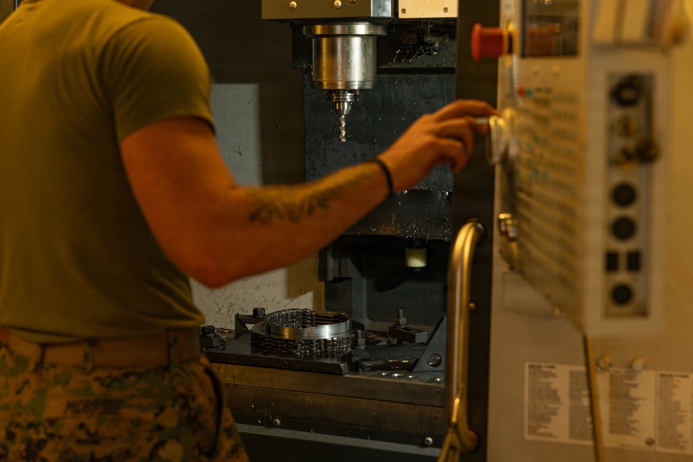 Sustaining Readiness in The Field: Marines with 1st Maintenance Battalion execute FEX