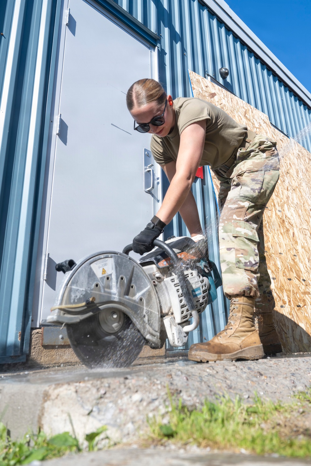 Idaho Air National Guard civil engineers strengthen partnership during Canadian DFT