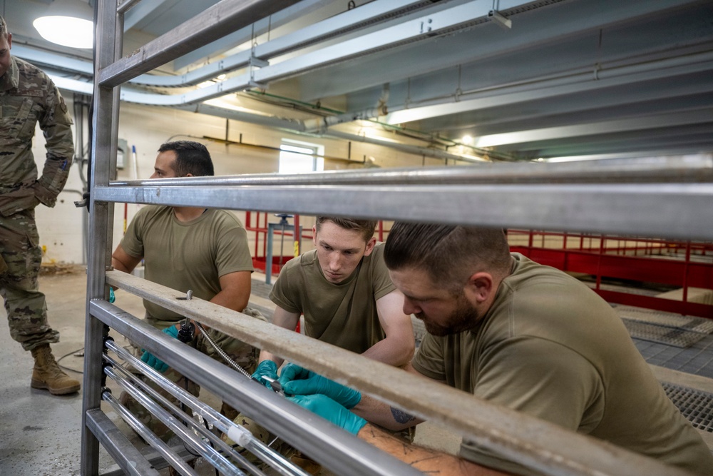 Idaho Air National Guard civil engineers strengthen partnership during Canadian DFT